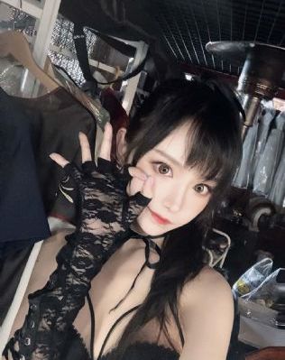 她的初恋_国产无码网页在线观看